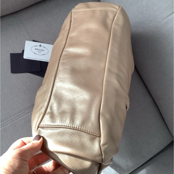 GORGEOUS DRESSY PRADA BAG 🌹🌹🌹 - Picture 11 of 16